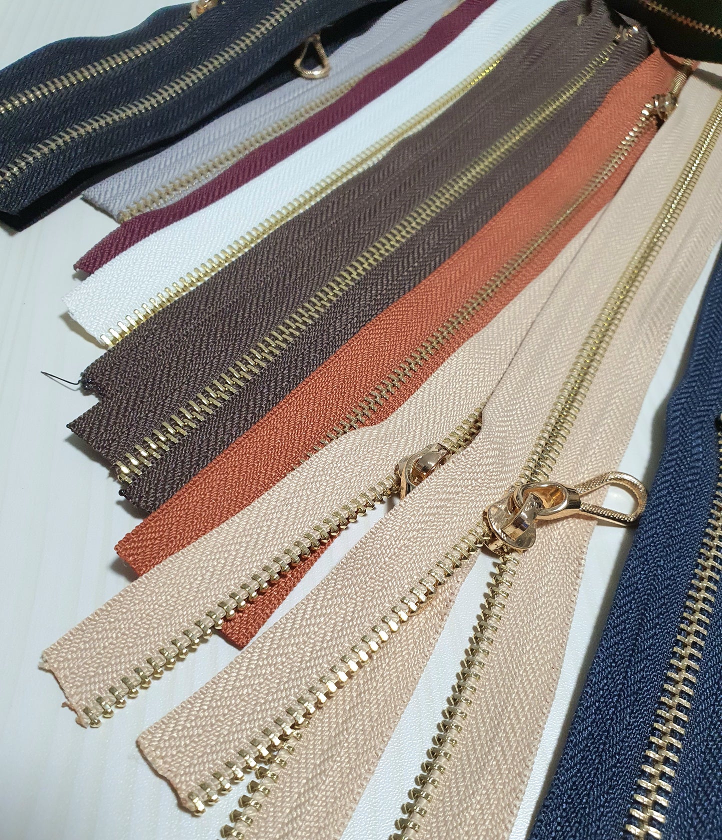 Metal Gold Zipper size #3 and #5 45cm