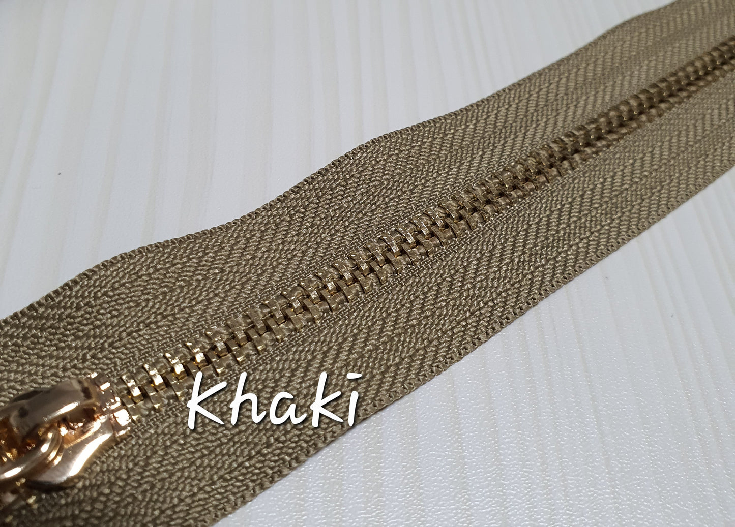 Metal Gold Zipper size #3 and #5 45cm