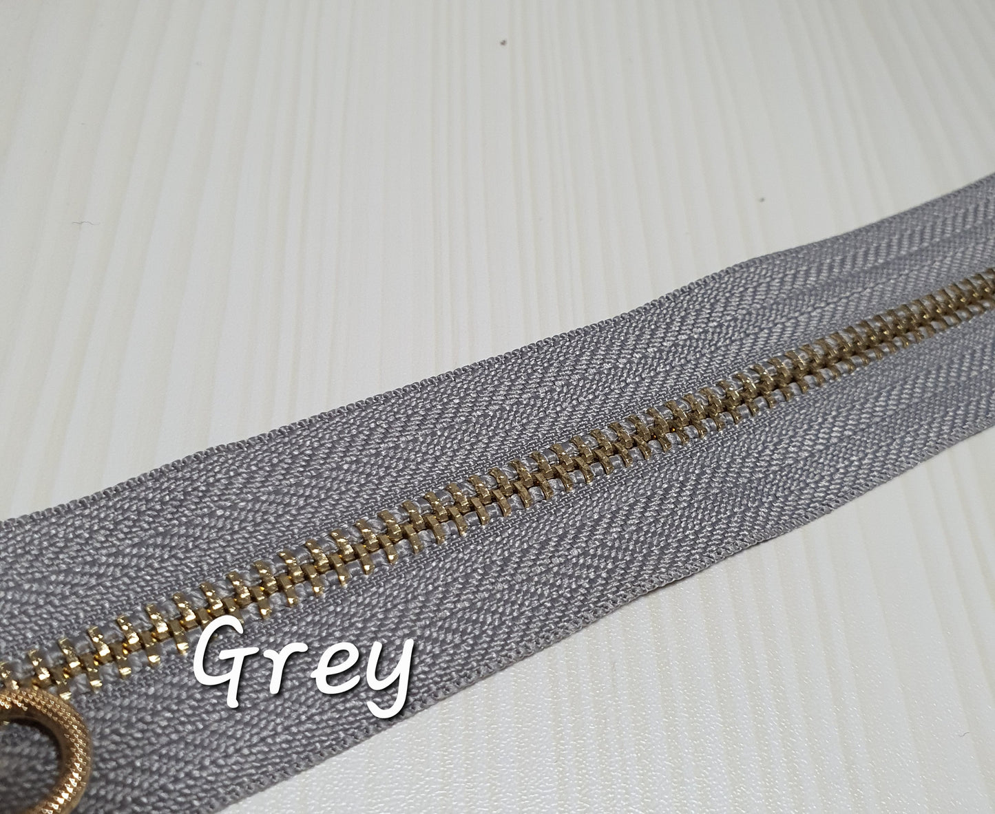 Metal Gold Zipper size #3 and #5  45cm