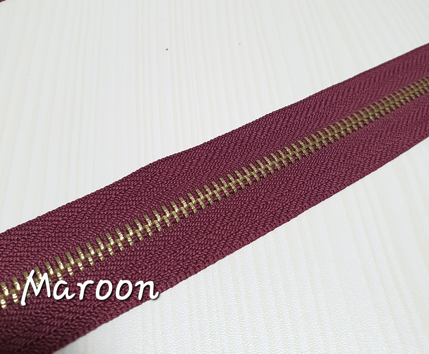 Metal Gold Zipper size #3 and #5  45cm