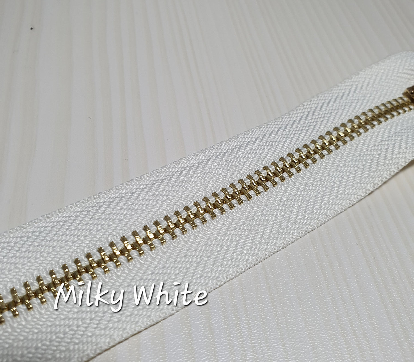 Metal Gold Zipper size #3 and #5  45cm