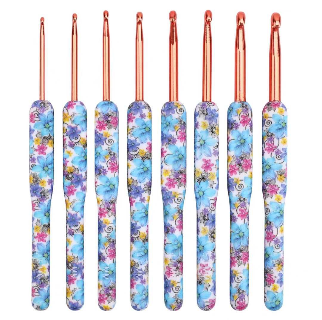 Crochet Hook Set Ergonomic Red Color with Grip Handle