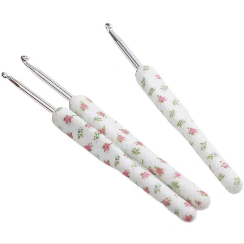 Crochet Hook Set Ergonomic Red Color with Grip Handle