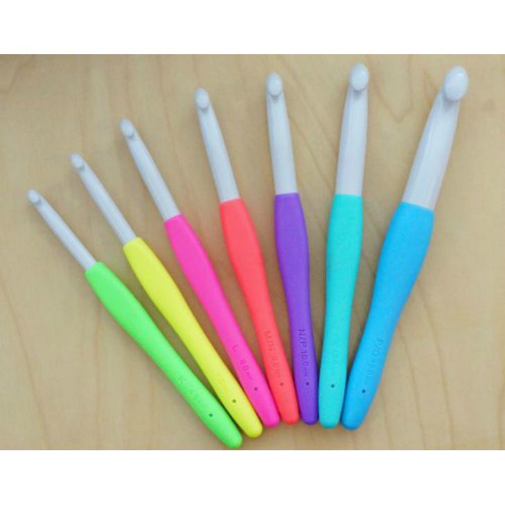 Crochet Hook Clover Amour Jumbo Giant Size 6.5 - 15mm