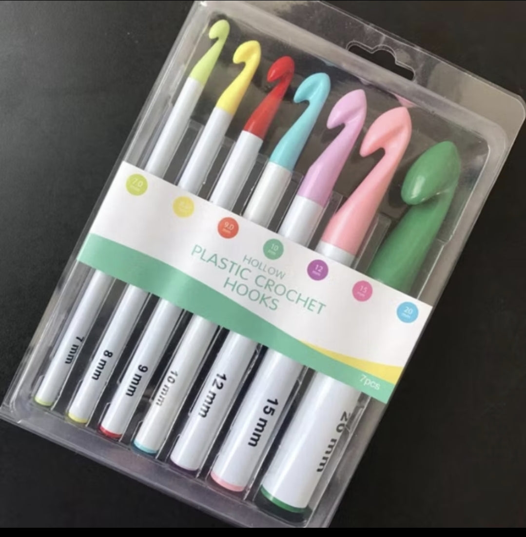 Crochet Hook Jumbo Size Set Plastic Multi Color